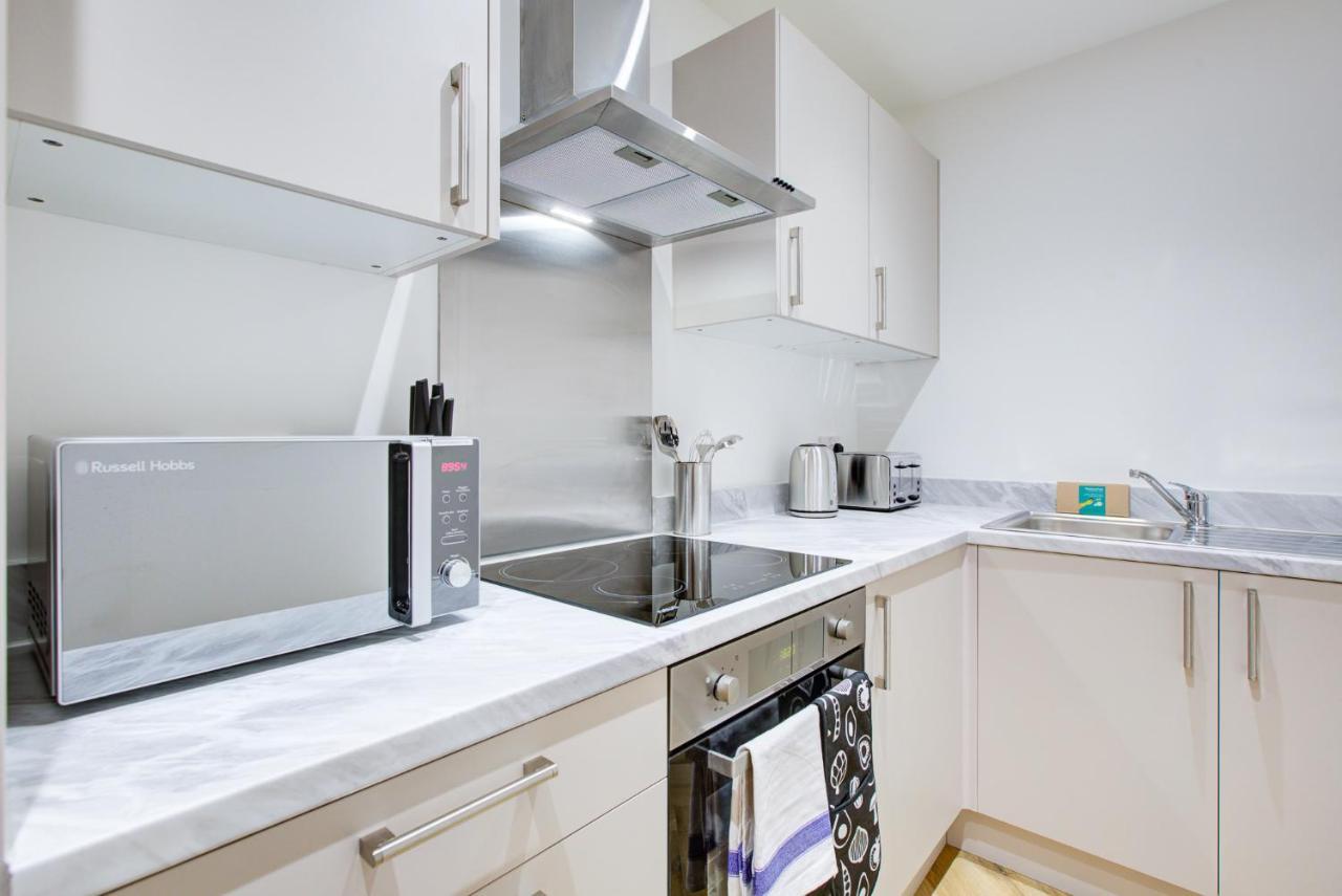 Hybrid Resi - London, Mitcham Close To Tooting And Wimbledon Ngoại thất bức ảnh