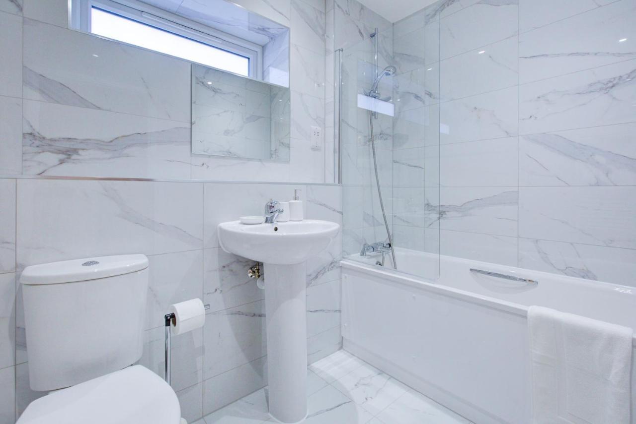 Hybrid Resi - London, Mitcham Close To Tooting And Wimbledon Ngoại thất bức ảnh