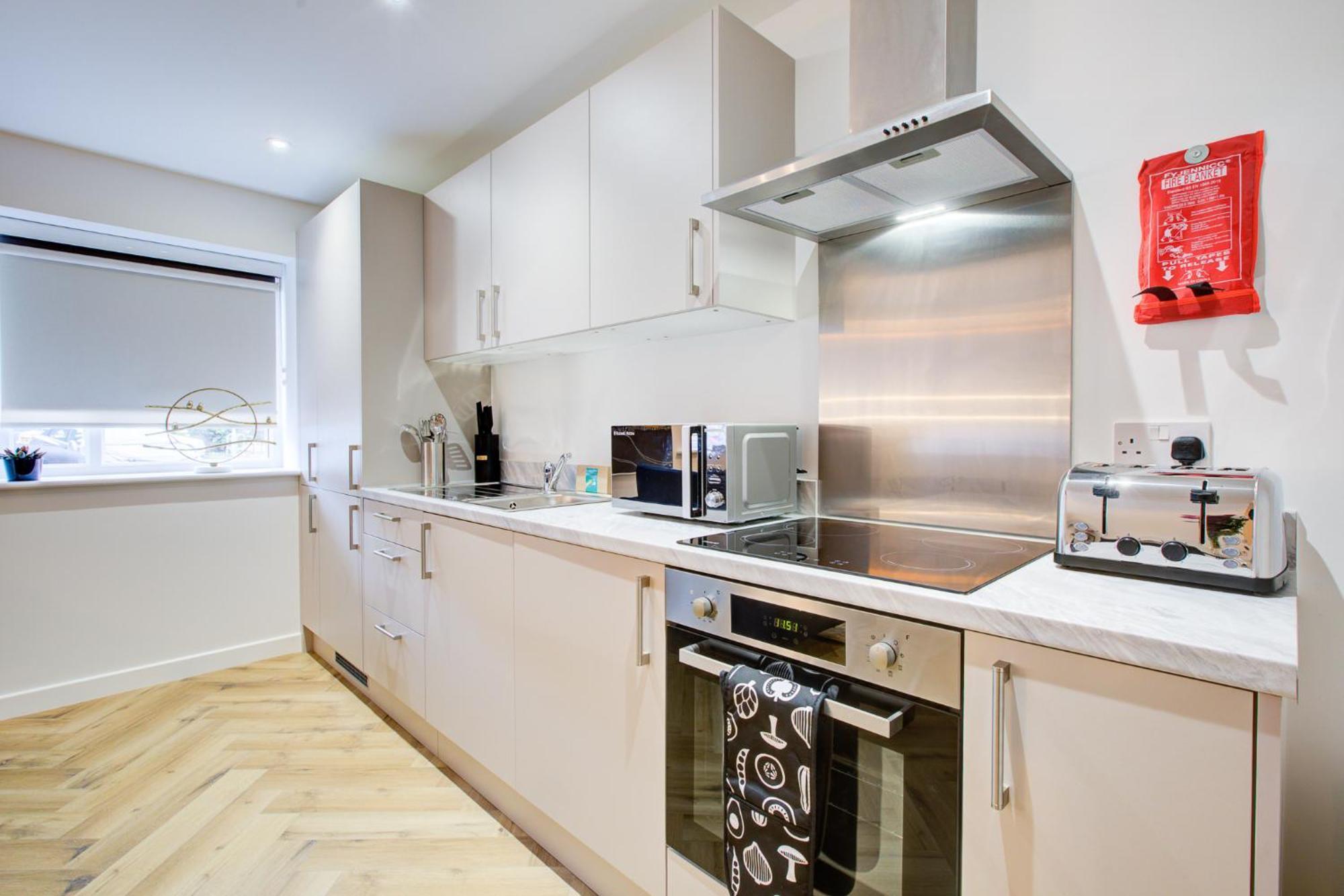 Hybrid Resi - London, Mitcham Close To Tooting And Wimbledon Ngoại thất bức ảnh