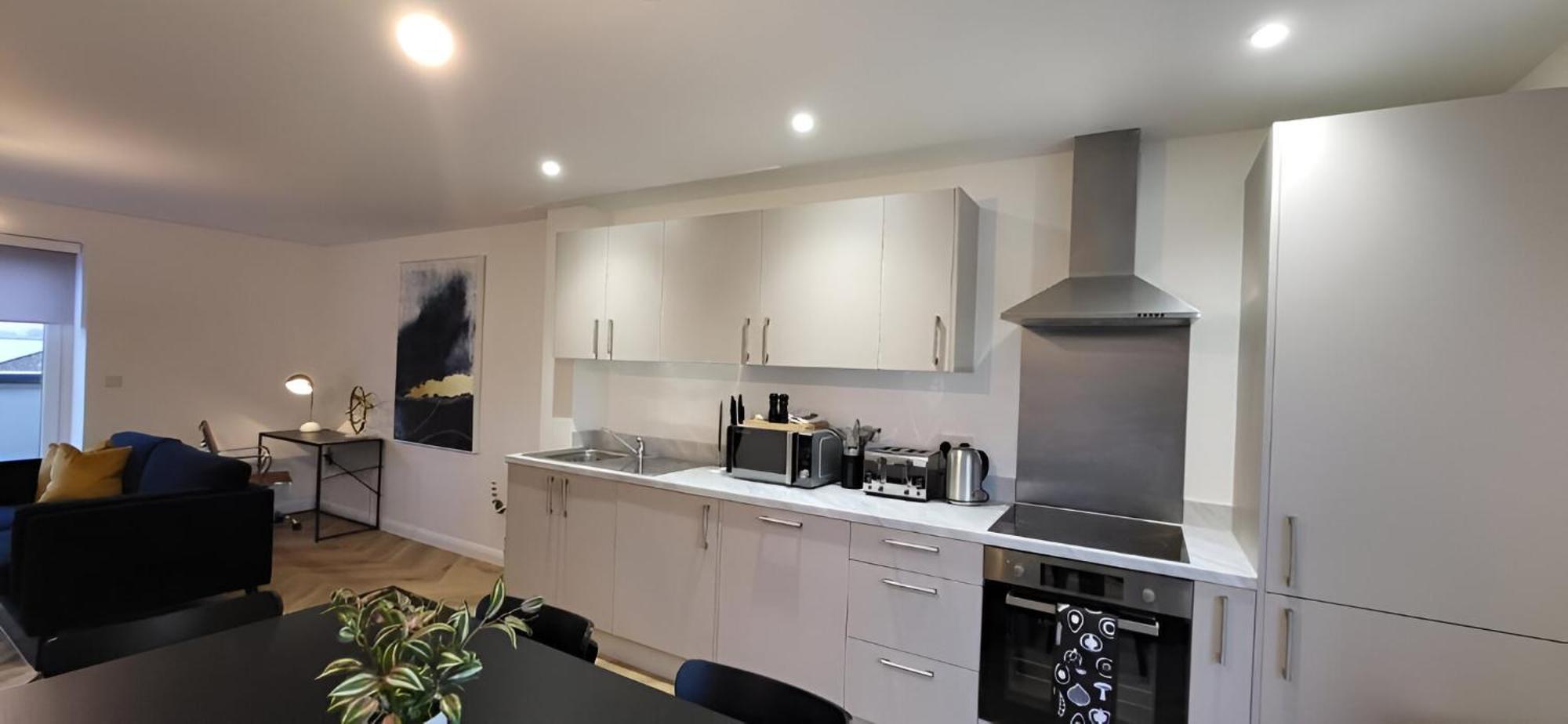 Hybrid Resi - London, Mitcham Close To Tooting And Wimbledon Ngoại thất bức ảnh